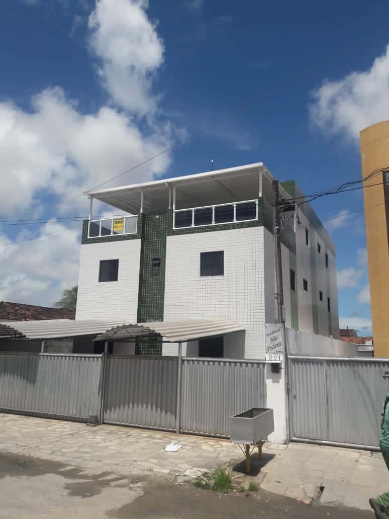 Apartamento com cobertura em Água Fria (176,66m²)